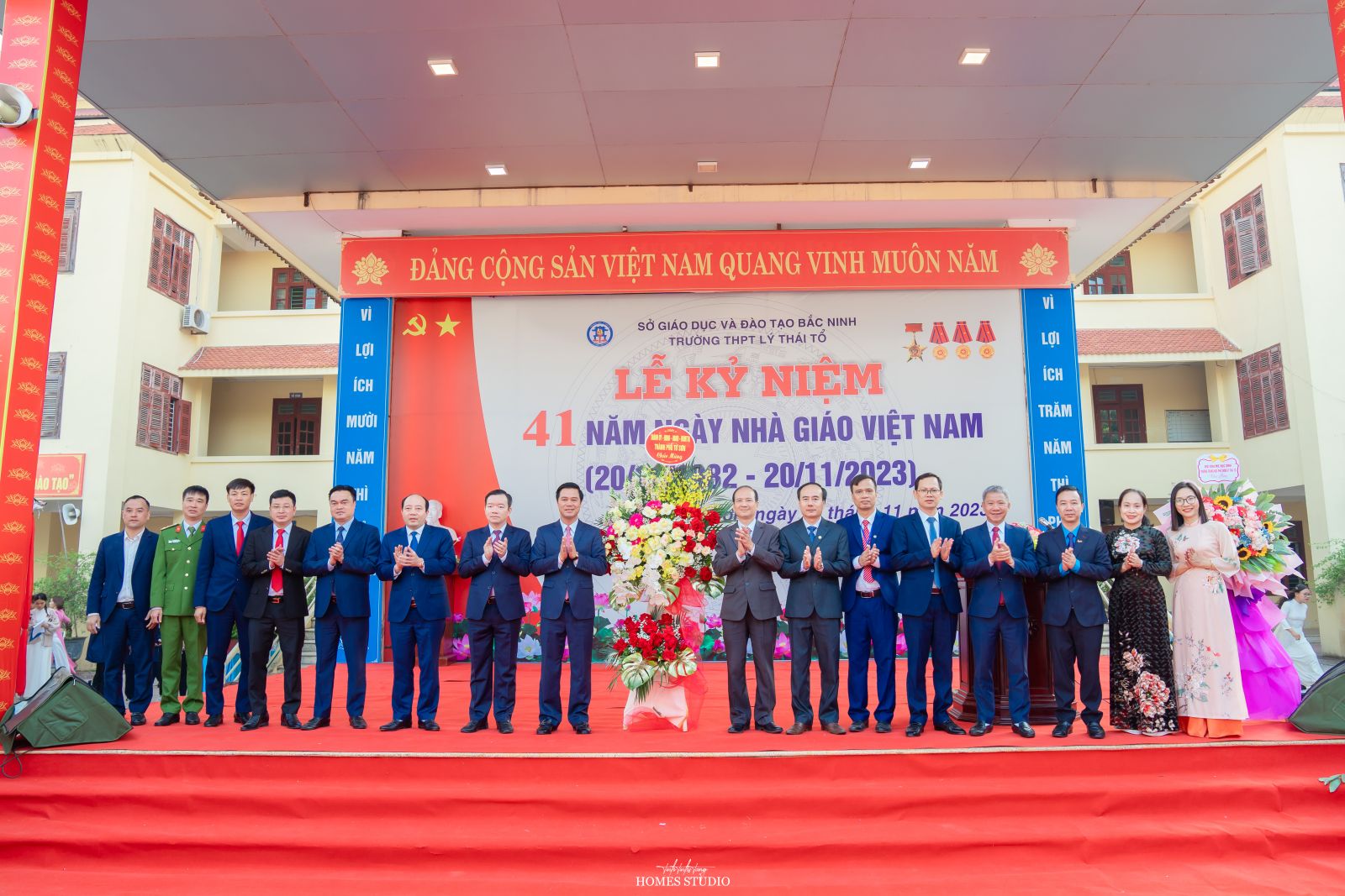Ảnh hoạt động